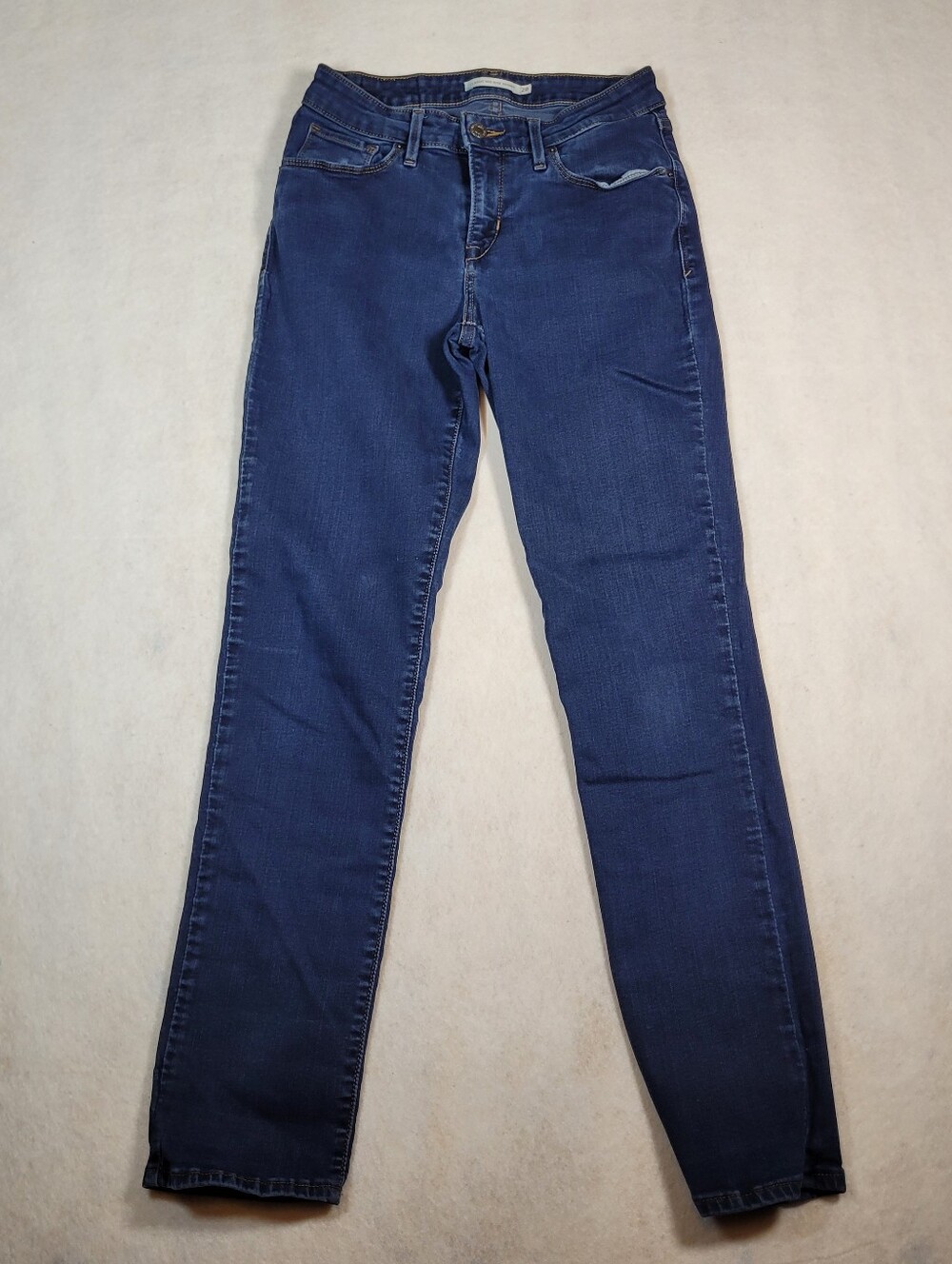 Levi's Classic Mid Rise Skinny Jeans Womens Size 28x29 Med Wash CW5118